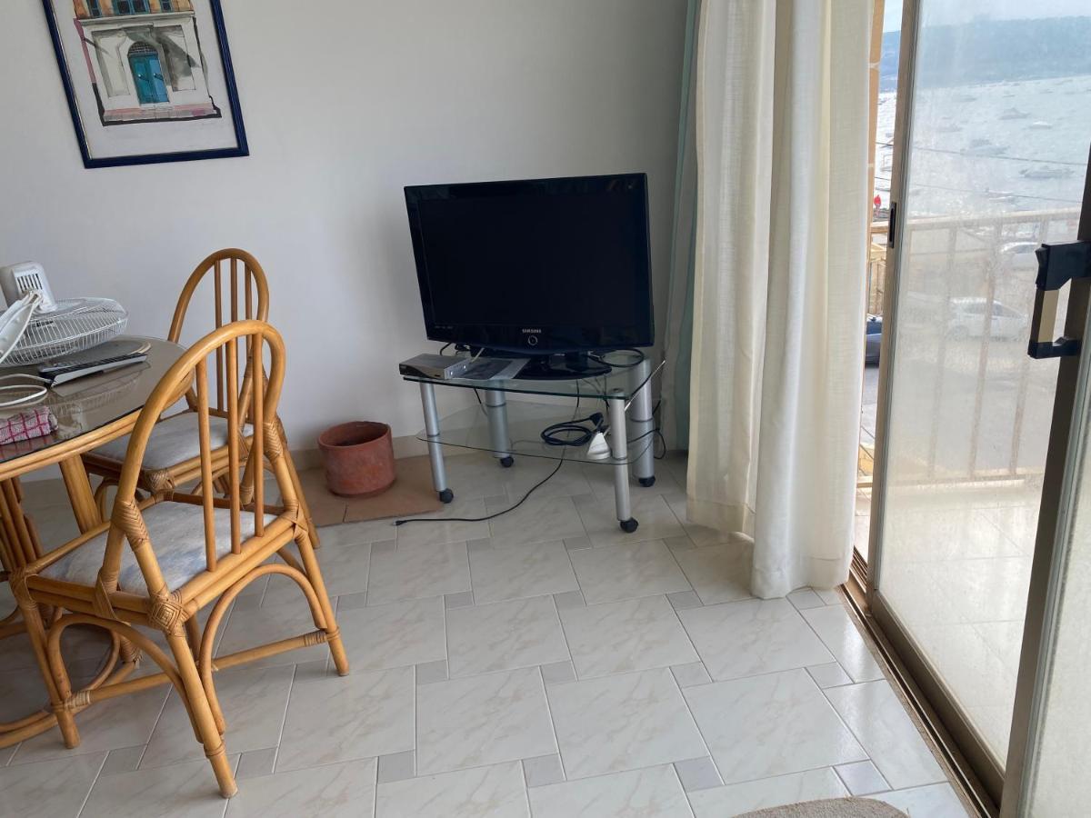 Sea Front Apartment At Mellieha Bay, Malta! المظهر الخارجي الصورة
